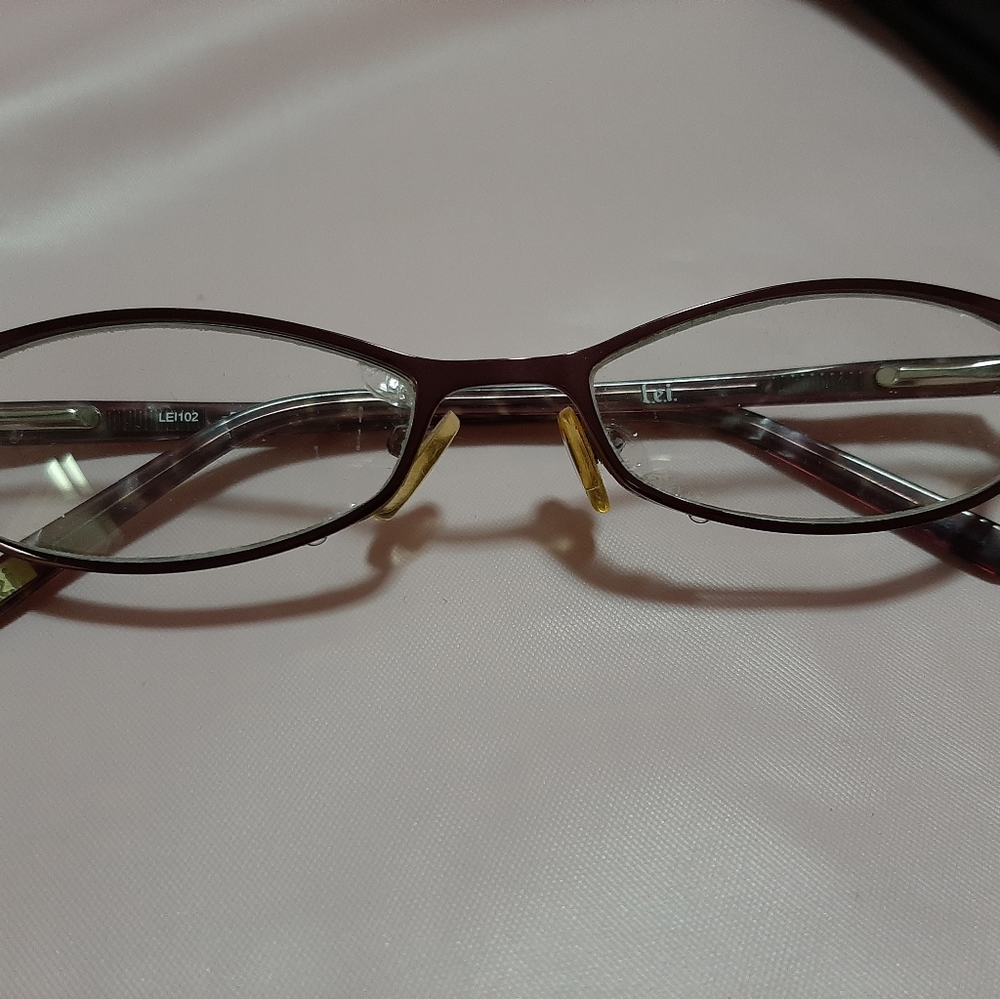 3 pairs petite size eyeglass frames.1 pr is cover girl,1 is Lei .